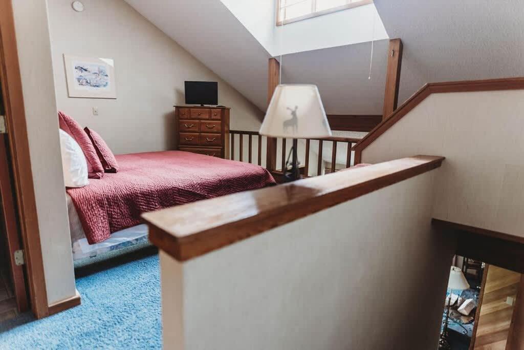 Top Floor Luxury, Sauna, Private Pool, Lake Bellaire Beach, 5 Beds, 4 Full Bath Zewnętrze zdjęcie
