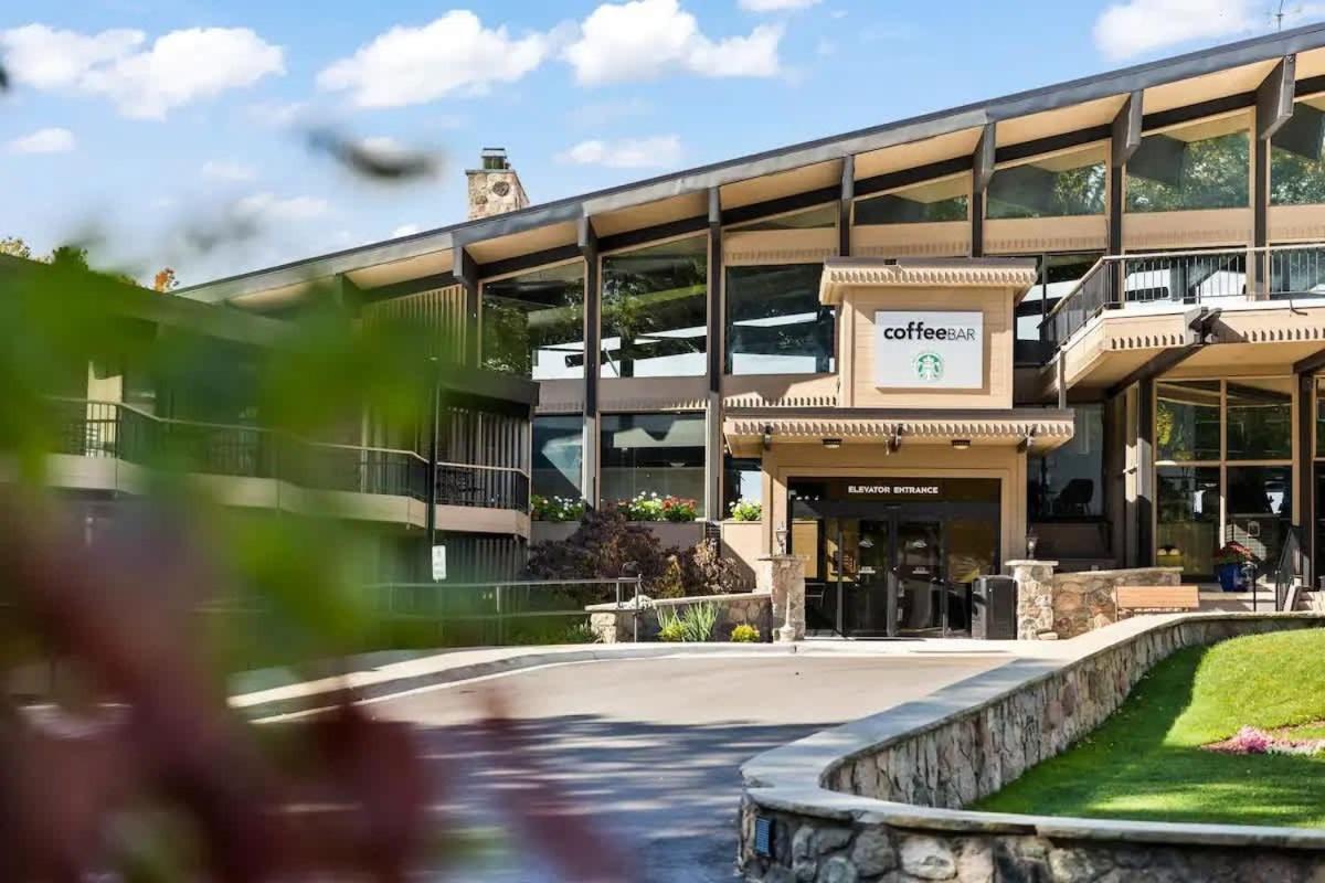 Top Floor Luxury, Sauna, Private Pool, Lake Bellaire Beach, 5 Beds, 4 Full Bath Zewnętrze zdjęcie