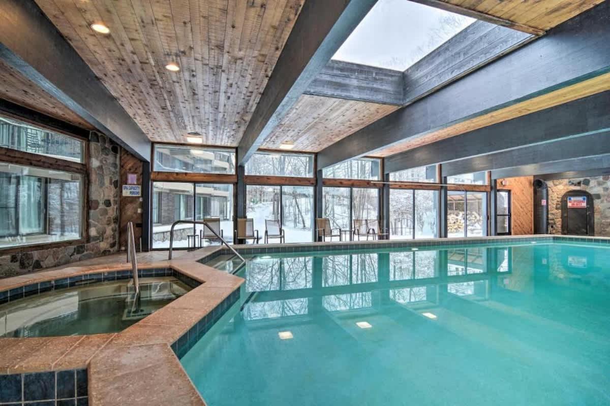 Top Floor Luxury, Sauna, Private Pool, Lake Bellaire Beach, 5 Beds, 4 Full Bath Zewnętrze zdjęcie