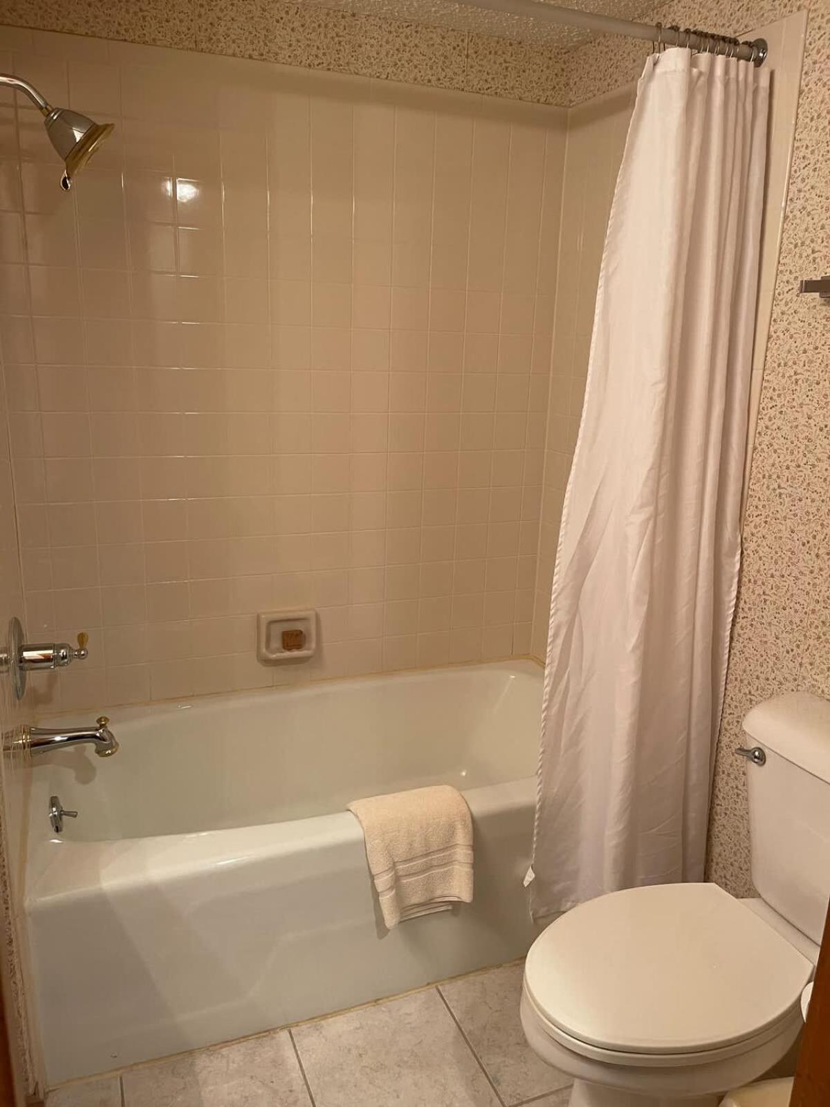 Top Floor Luxury, Sauna, Private Pool, Lake Bellaire Beach, 5 Beds, 4 Full Bath Zewnętrze zdjęcie