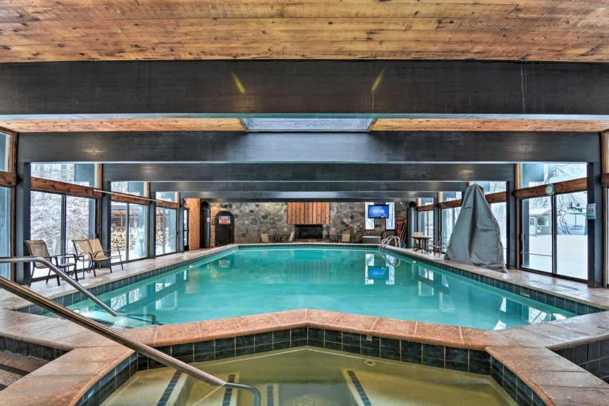 Top Floor Luxury, Sauna, Private Pool, Lake Bellaire Beach, 5 Beds, 4 Full Bath Zewnętrze zdjęcie