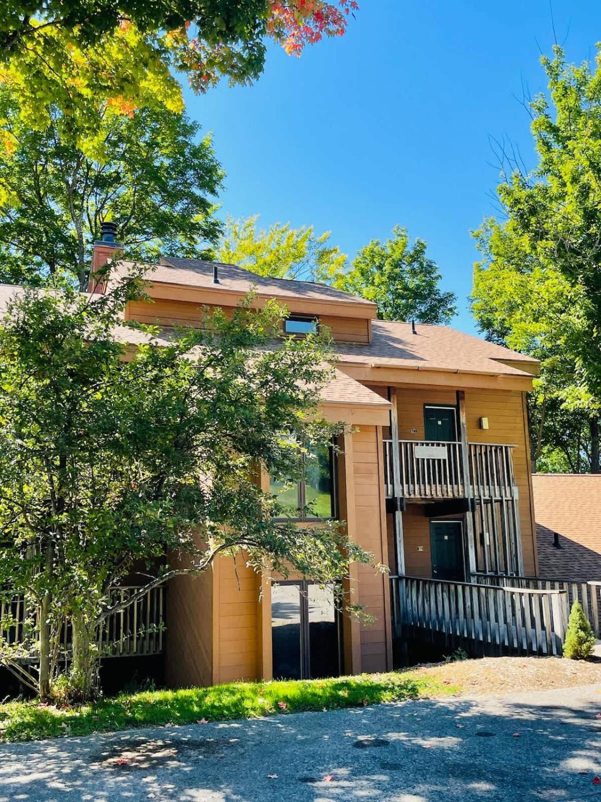 Top Floor Luxury, Sauna, Private Pool, Lake Bellaire Beach, 5 Beds, 4 Full Bath Zewnętrze zdjęcie
